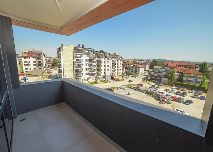 Grand * Velika Kladusa